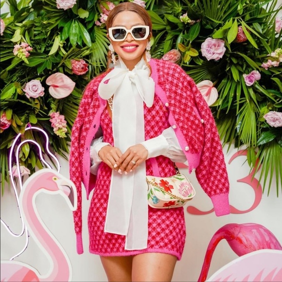 Zara 3-Piece Set - Pink Wool Blend Plaid Knit Dress, Top & Pearl Button Cardigan - Picture 3 of 16